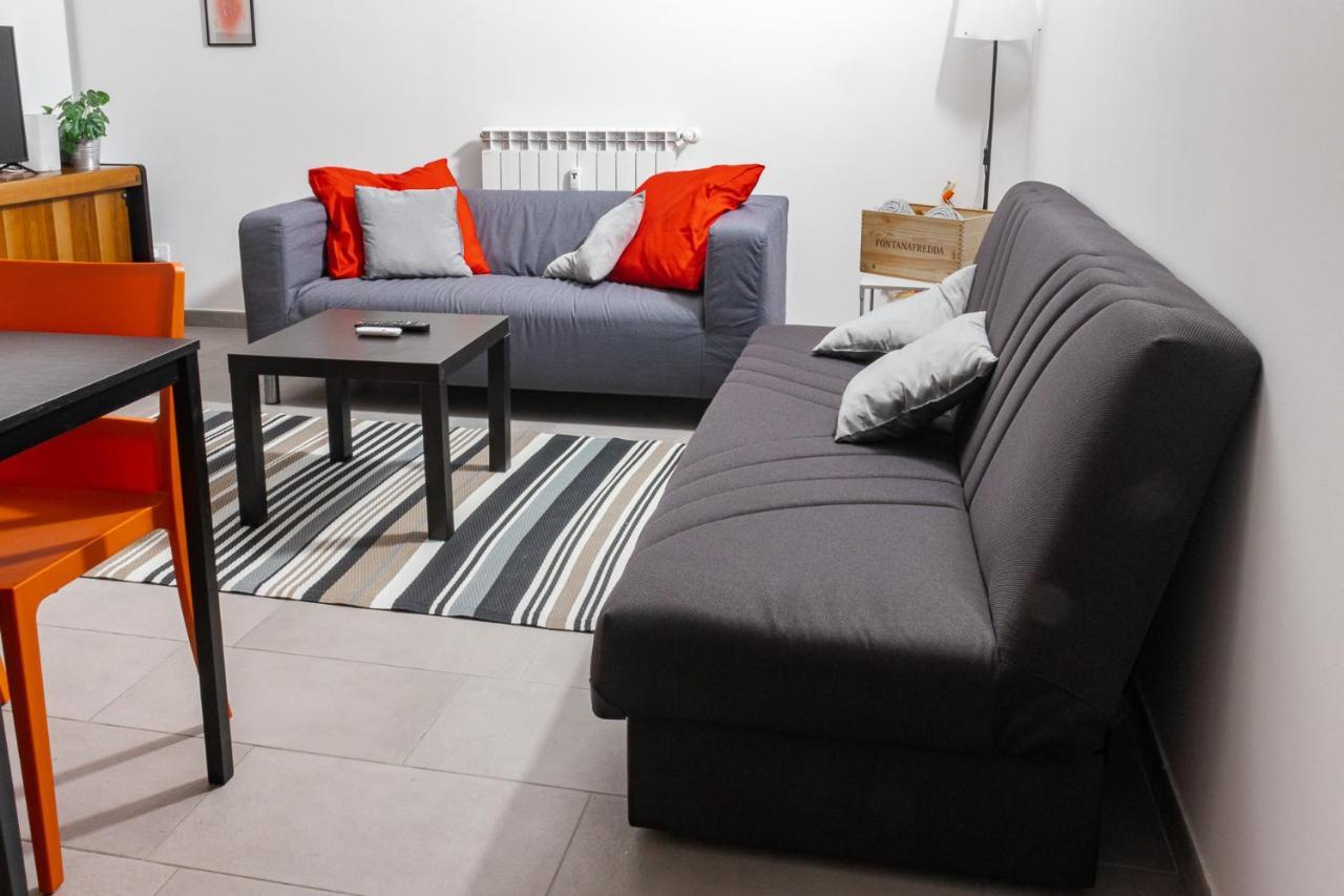 Staurenghi Red Apartment فاريسّي المظهر الخارجي الصورة